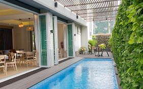 Lario Hotel Krabi-Sha Extra Plus